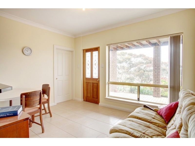 24 Valley View Road, Port Lincoln SA 5606
