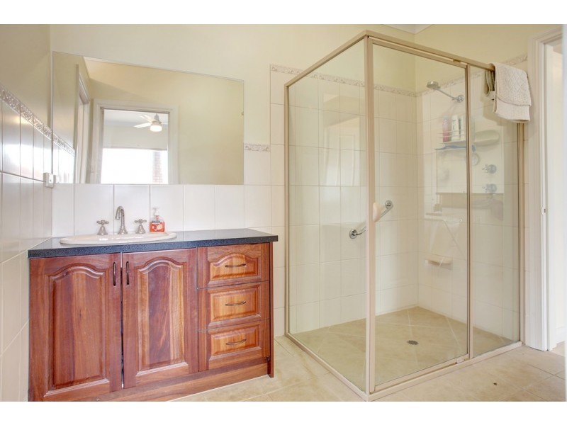 24 Valley View Road, Port Lincoln SA 5606