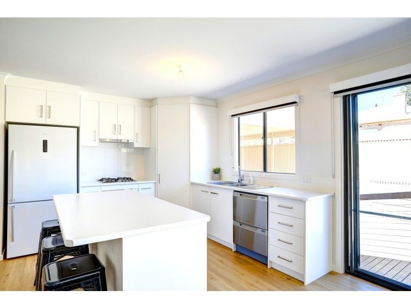 32 Wavell Rd, Port Lincoln SA 5606