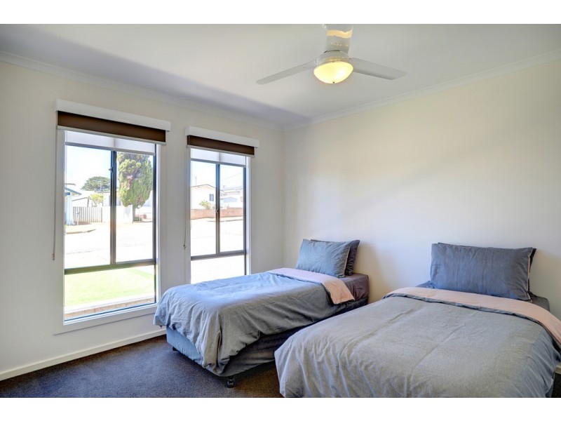 32 Wavell Rd, Port Lincoln SA 5606