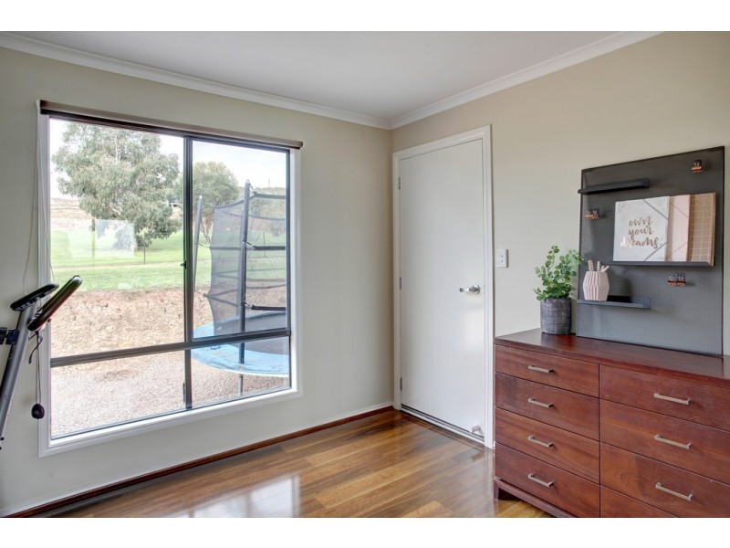 35-41 Lorikeet Court, Boston SA 5607