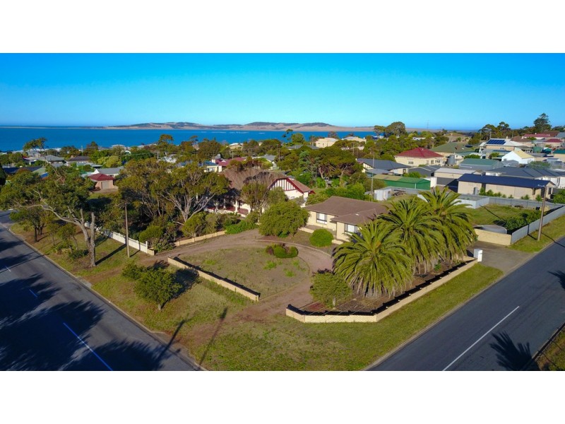 15 Knott Street, Port Lincoln SA 5606