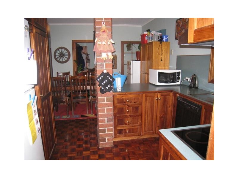 22 Miltalie Ave, Port Lincoln SA 5606