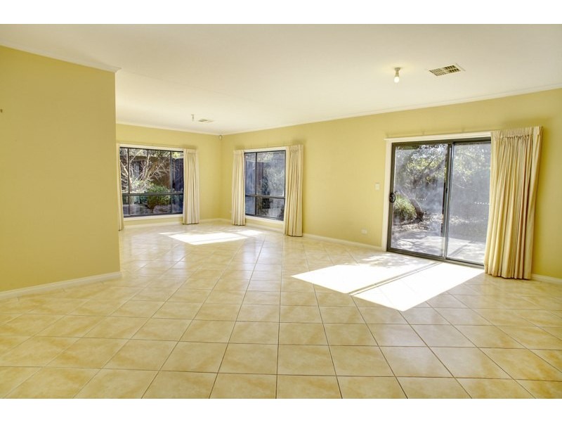 2 Calais Avenue, Port Lincoln SA 5606