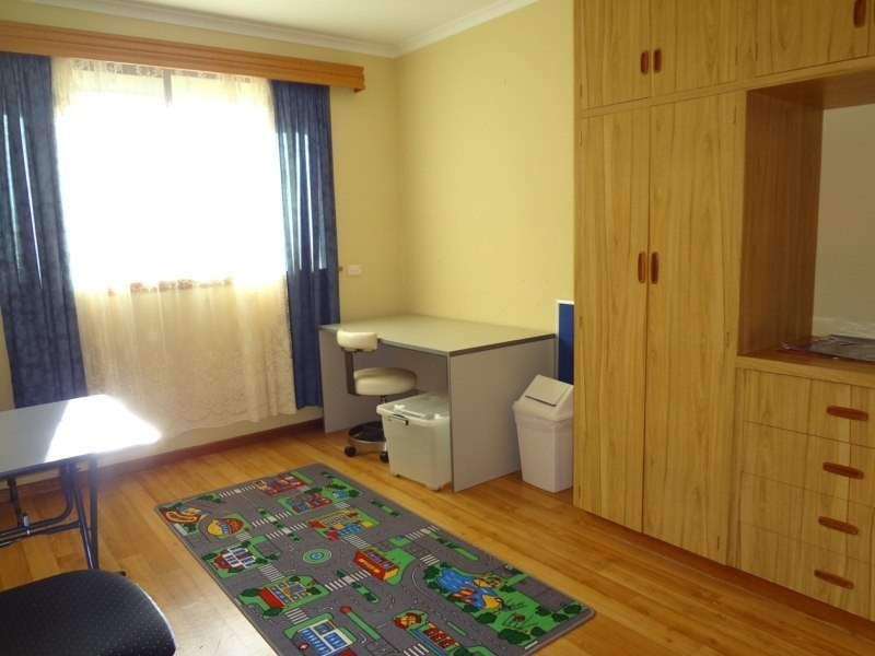 36 Flinders Avenue, Coffin Bay SA 5607