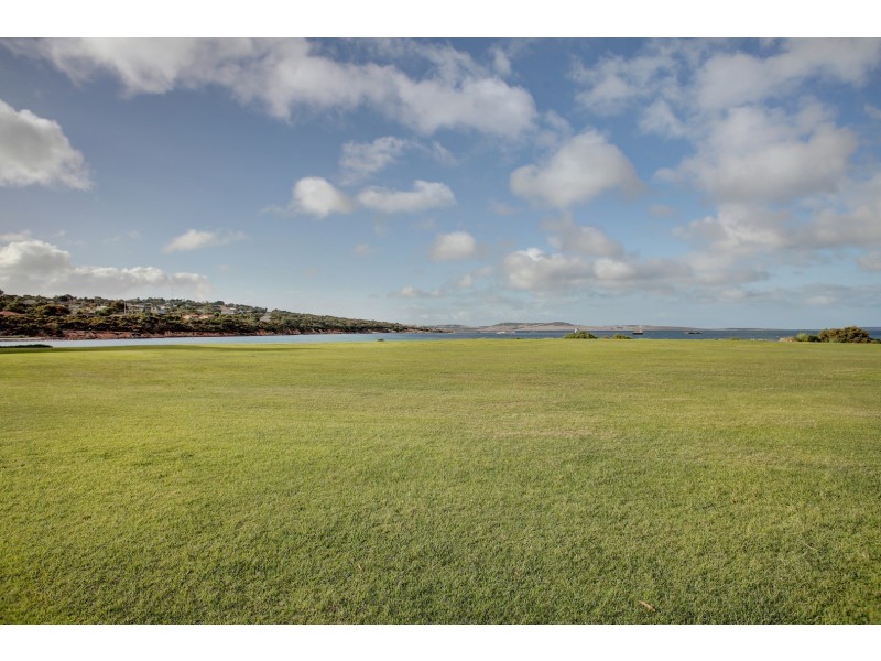 7 North Point Avenue, Port Lincoln SA 5606