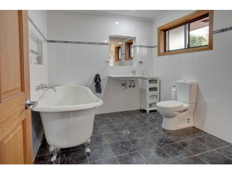 14 Highview Drive, Port Lincoln SA 5606