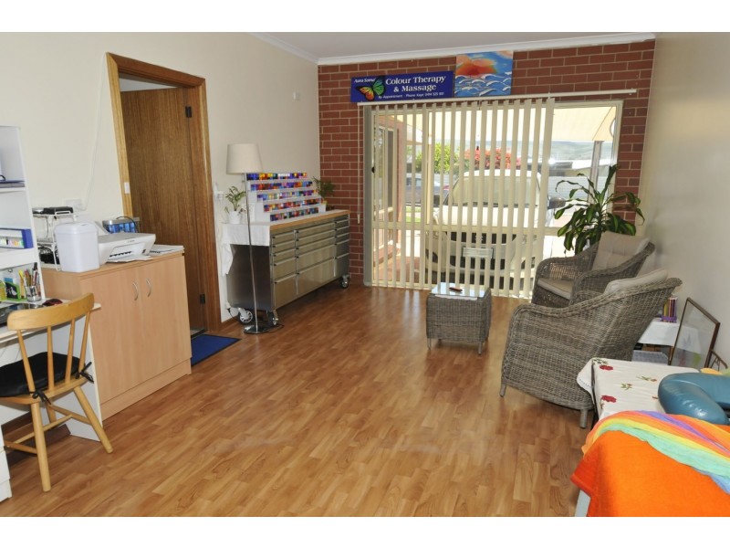 24 Central Street, Louth Bay SA 5607