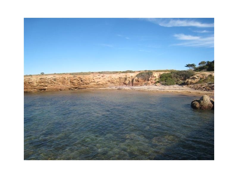 24 Central Street, Louth Bay SA 5607