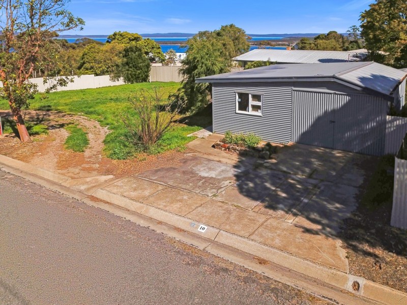 10 El Alamein Street, Port Lincoln SA 5606