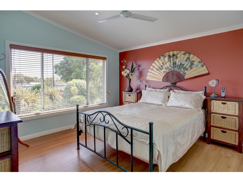 25 McLaren Street, Port Lincoln SA 5606