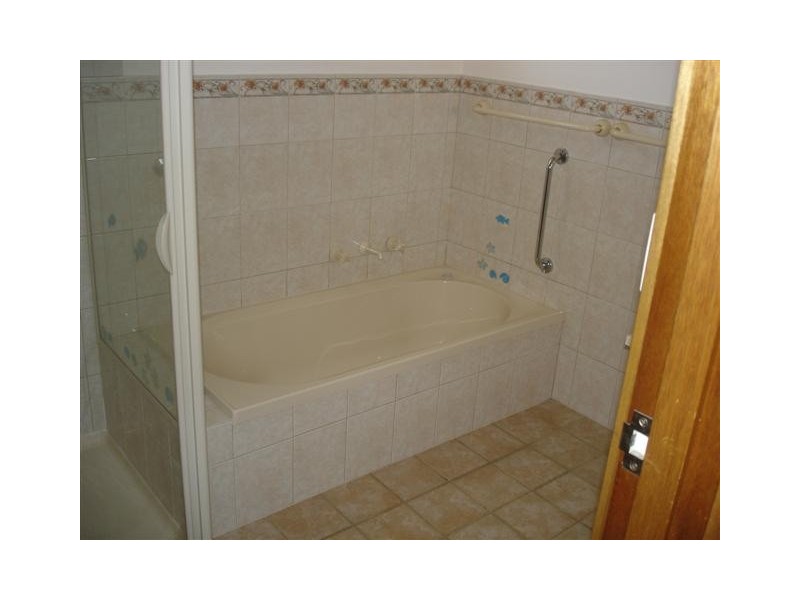 31 Douglas Street, Coffin Bay SA 5607