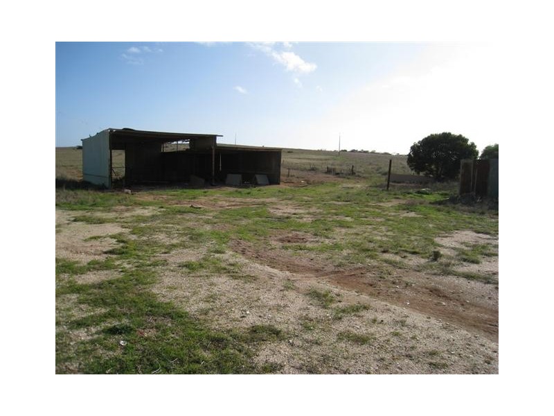 51 Hundred of Blacker, Laura Bay SA 5680