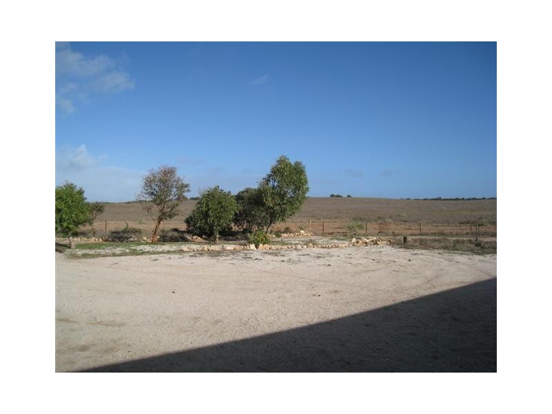 51 Hundred of Blacker, Laura Bay SA 5680