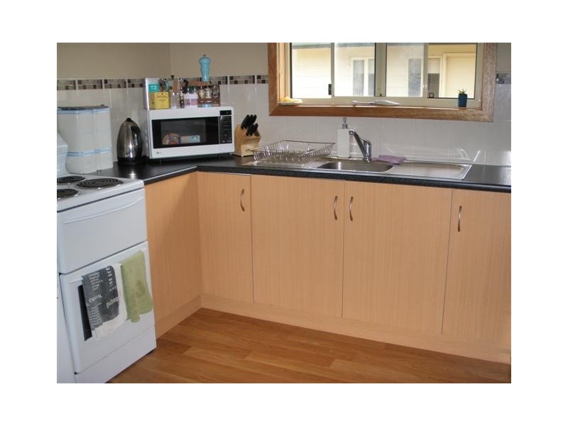 2/17  York Street, Port Lincoln SA 5606