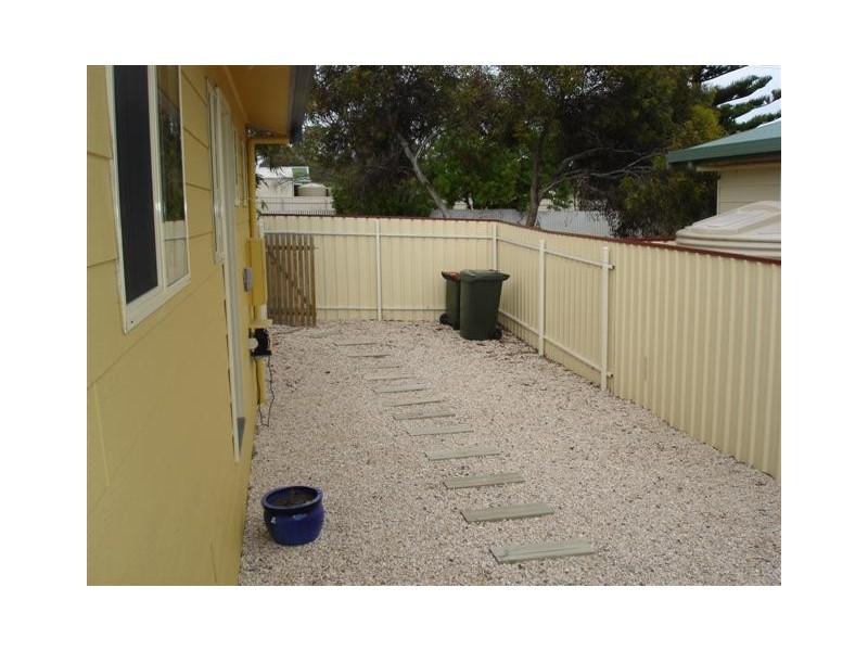 2/17  York Street, Port Lincoln SA 5606