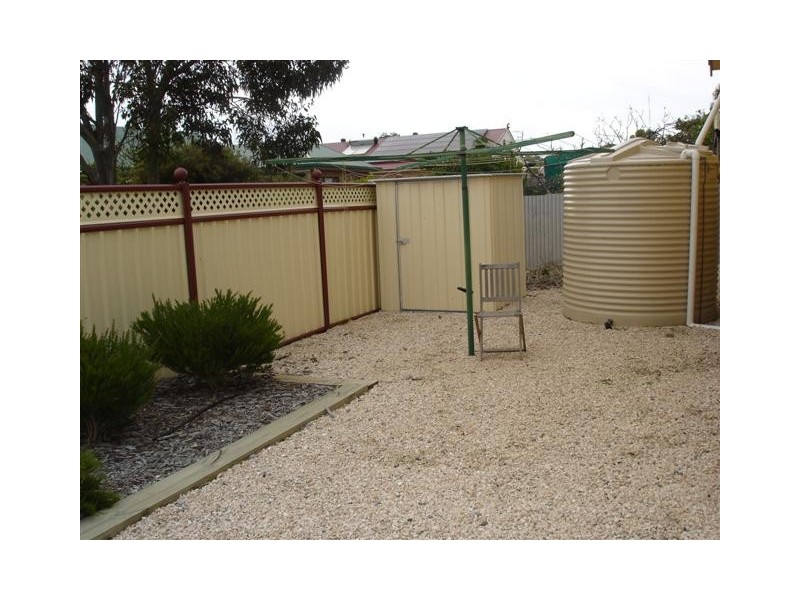 2/17  York Street, Port Lincoln SA 5606