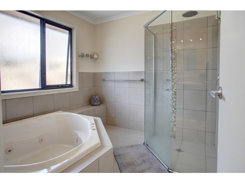 2/3 Murray Drive, North Shields SA 5607