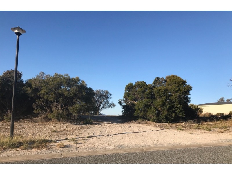30 Sarah Court, Coffin Bay SA 5607