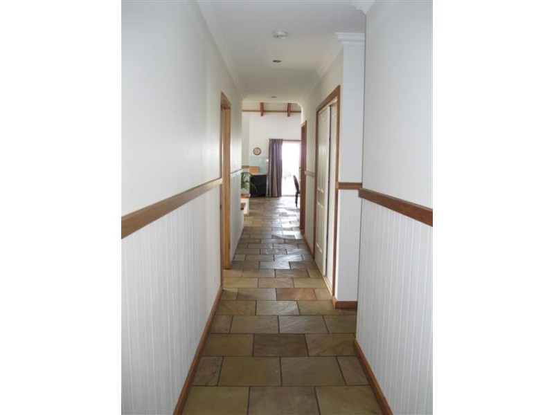 87A Flinders Hwy (Access Rd), Port Lincoln SA 5606