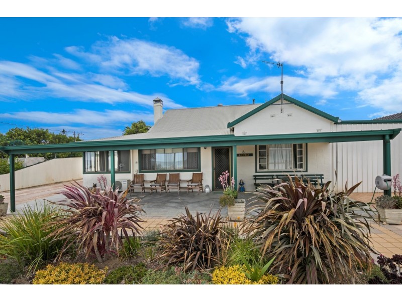 8 Beach Esplanade, Smoky Bay SA 5680