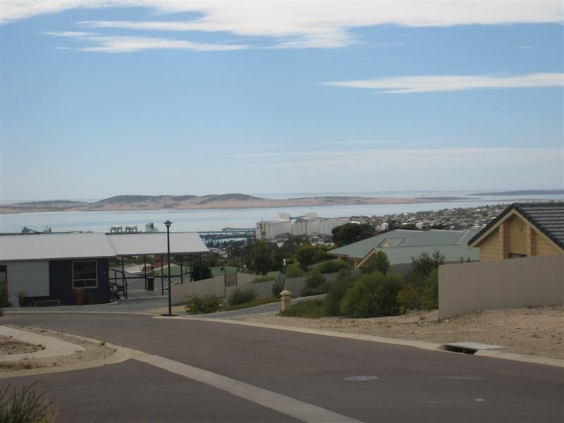 1 Orabanda Drive, Port Lincoln SA 5606