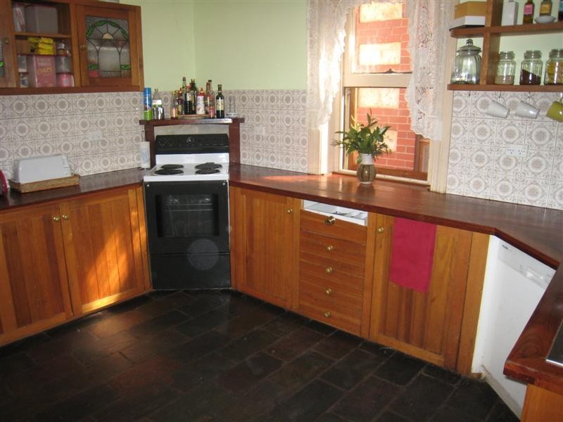 96-98  Mortlock Tce, Port Lincoln SA 5606