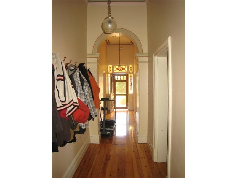 96-98  Mortlock Tce, Port Lincoln SA 5606