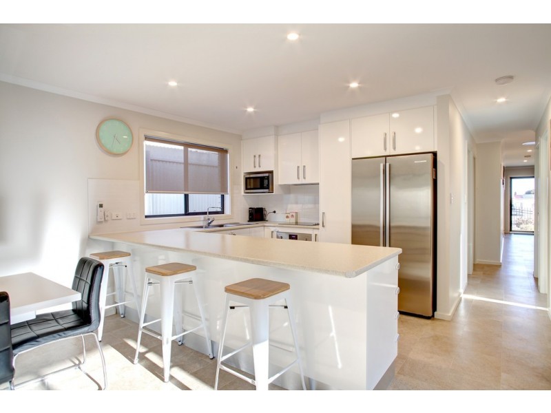 2/19 Matthew Place, Port Lincoln SA 5606