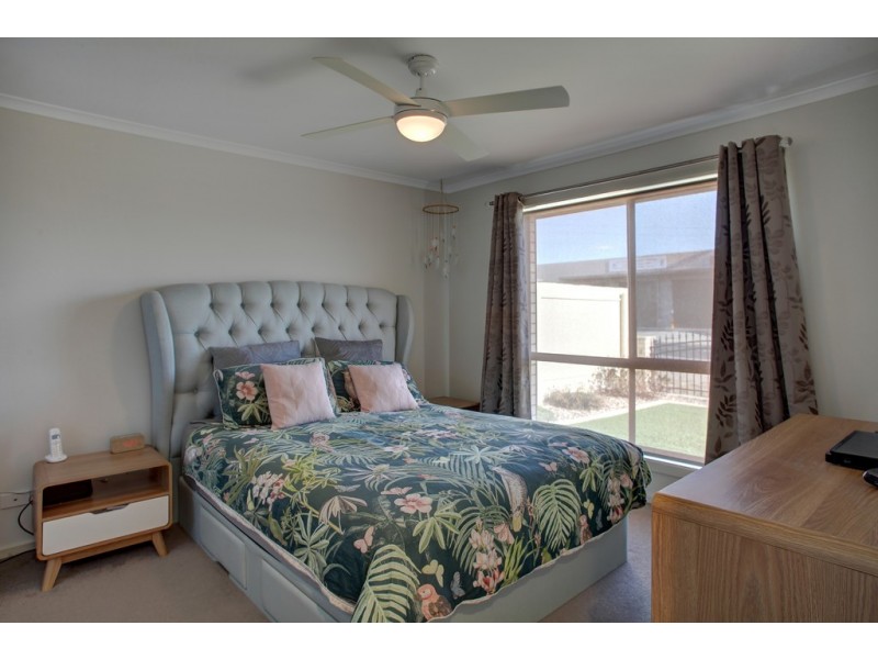 2/19 Matthew Place, Port Lincoln SA 5606