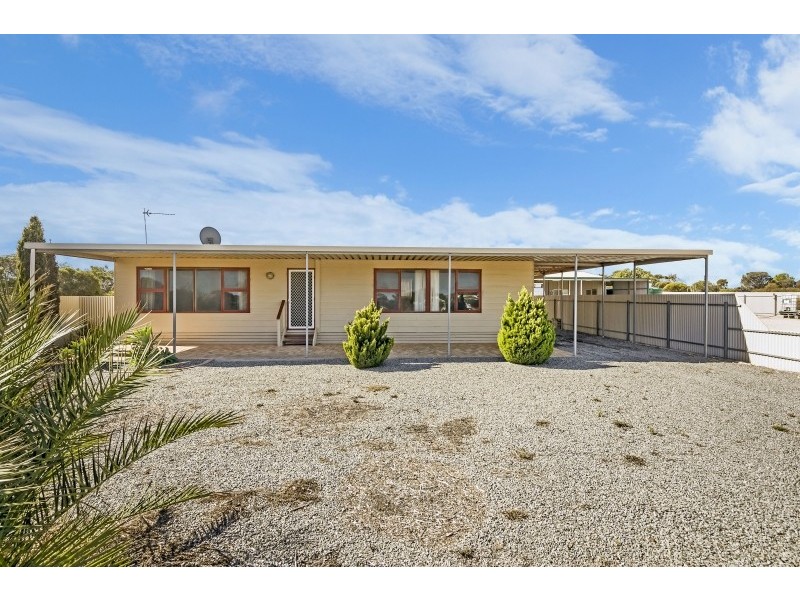 47 Flinders Highway, Port Kenny SA 5671