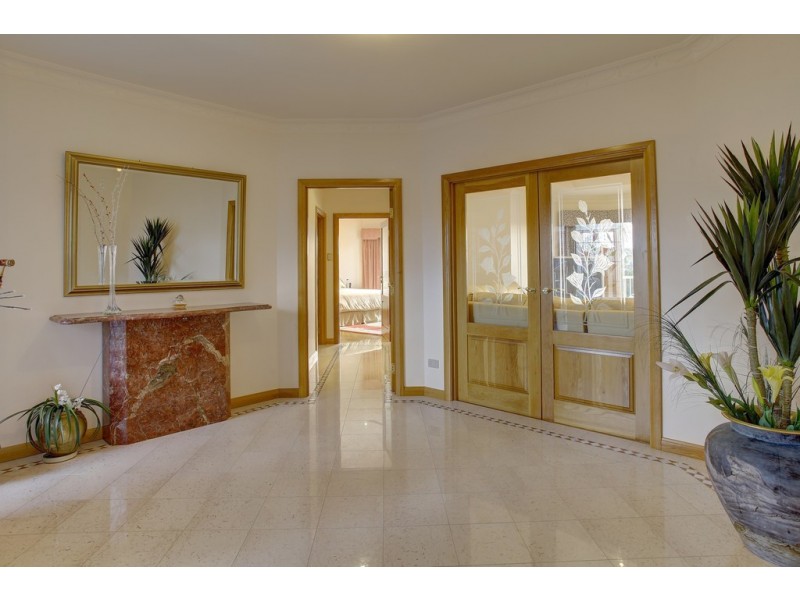 38 Lake View Avenue, Port Lincoln SA 5606