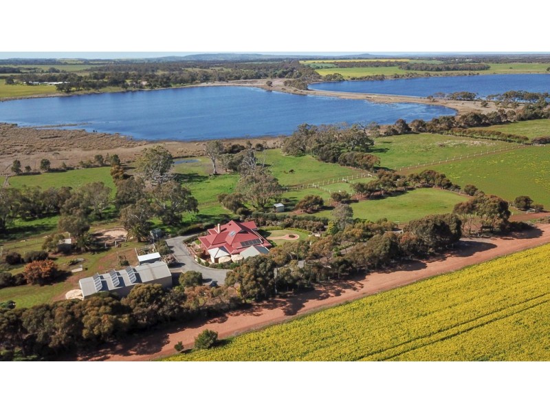 44 Pobke Road, Coomunga SA 5607