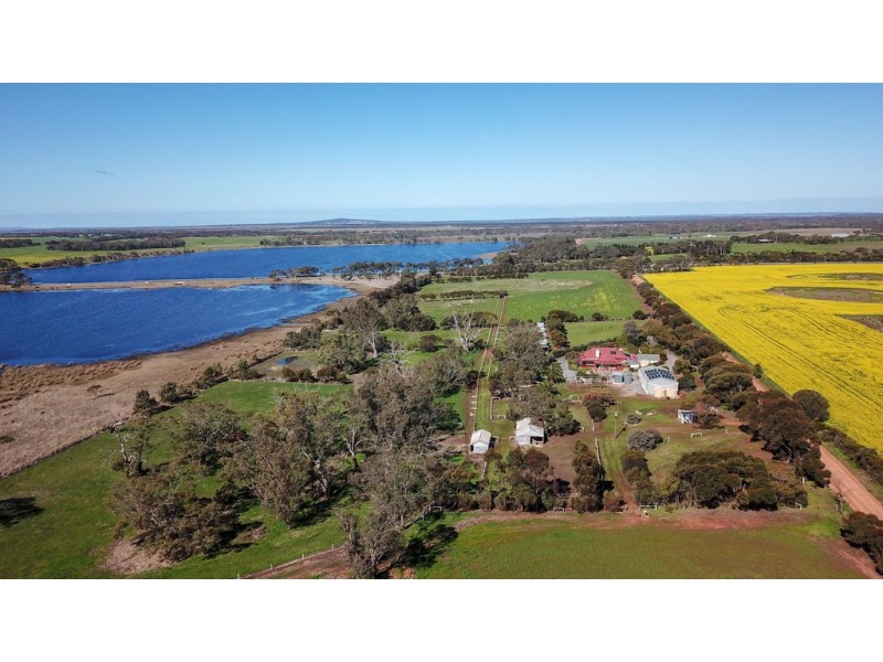 44 Pobke Road, Coomunga SA 5607