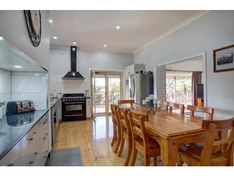 44 Pobke Road, Coomunga SA 5607