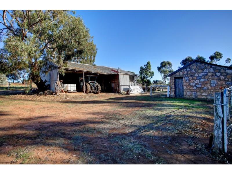 44 Pobke Road, Coomunga SA 5607