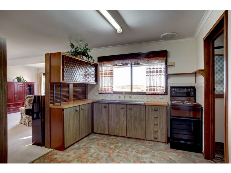 6 Dobbins Street, Port Lincoln SA 5606