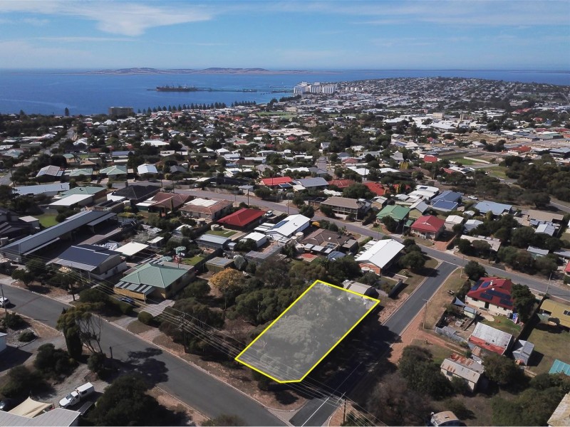 11 Paringa Avenue, Port Lincoln SA 5606