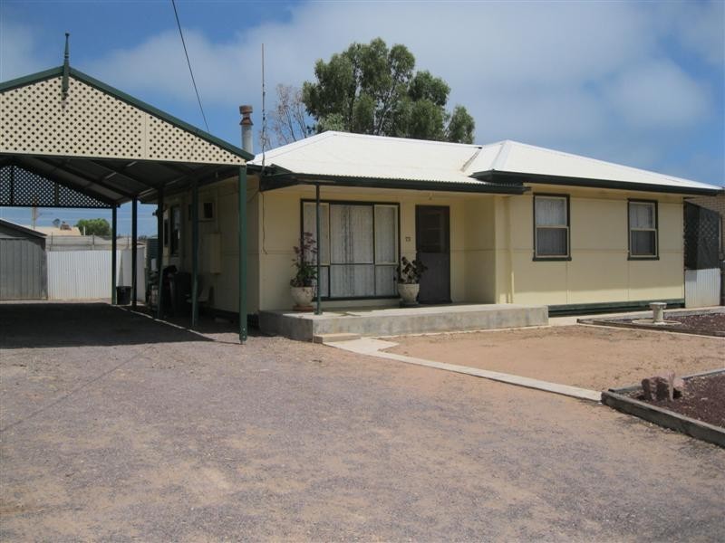 73 Thevenard Rd, Ceduna SA 5690