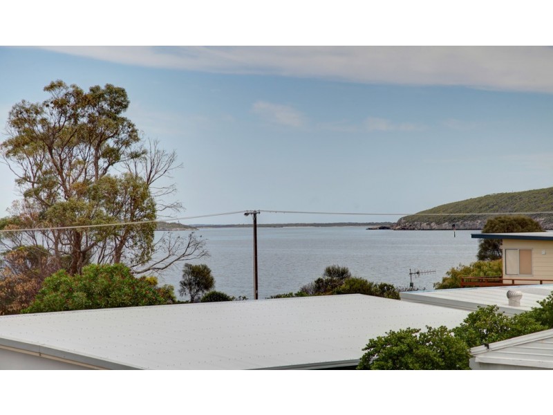 83 Greenly Avenue, Coffin Bay SA 5607