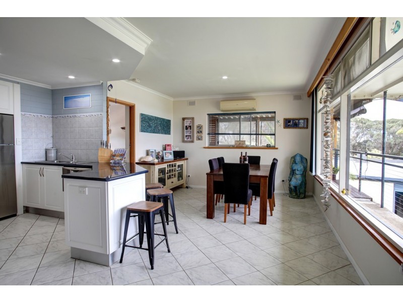 83 Greenly Avenue, Coffin Bay SA 5607