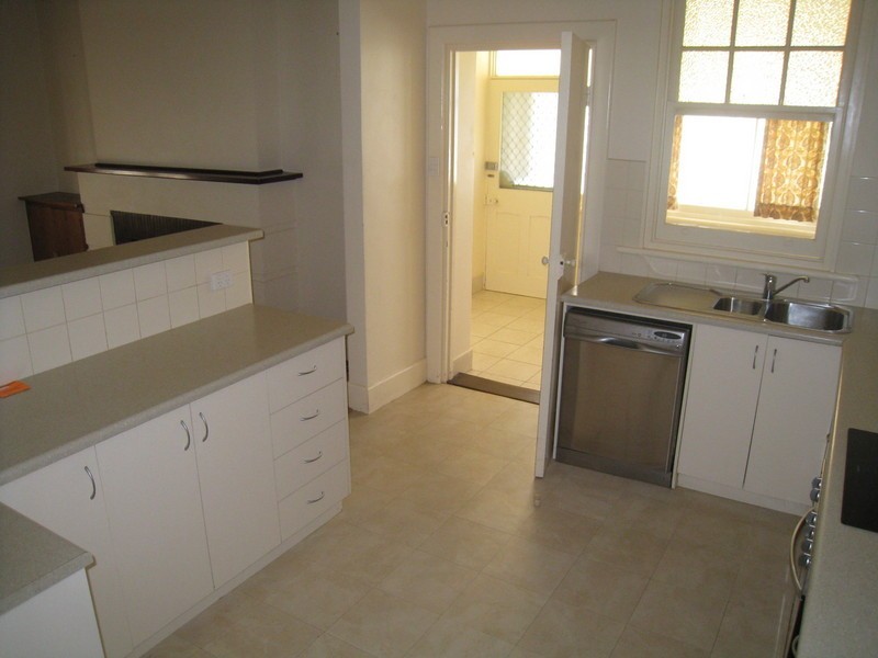 2 Flinders Hwy, Port Lincoln SA 5606