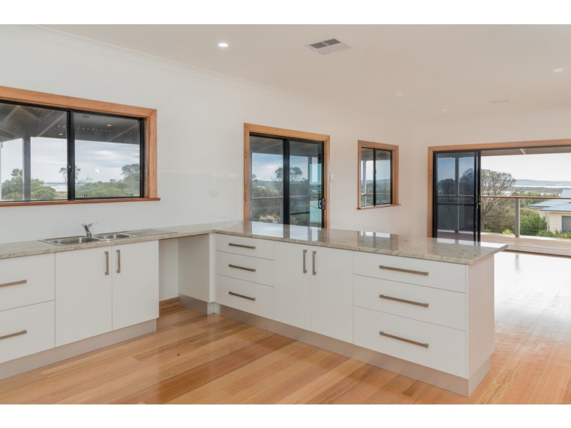 13 Sarah Court, Coffin Bay SA 5607