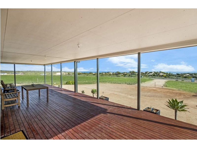 135 Bosanquet Boulevard, Ceduna SA 5690