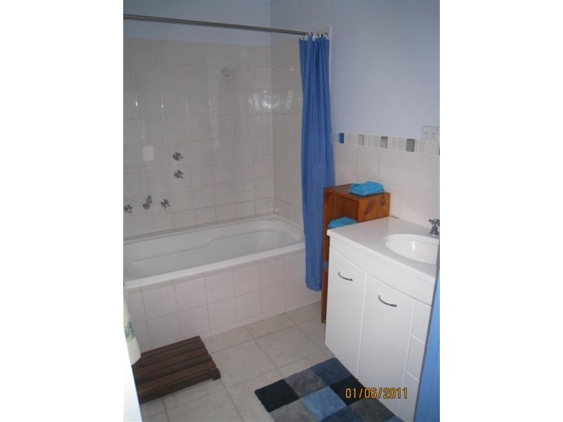 19 Robert Street, Tumby Bay SA 5605