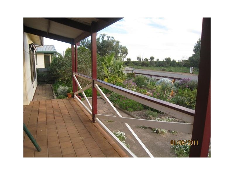 19 Robert Street, Tumby Bay SA 5605