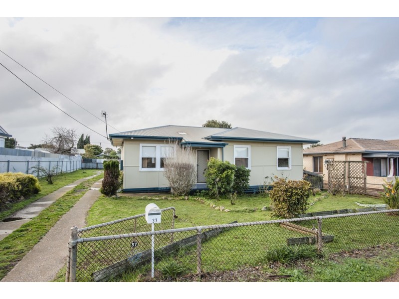 37 Coronation Place, Port Lincoln SA 5606