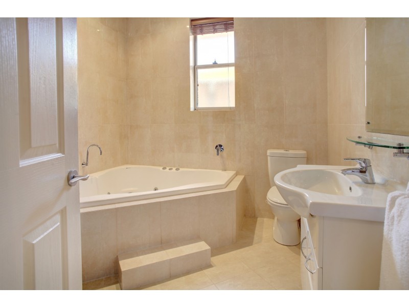 17 New West Road, Port Lincoln SA 5606