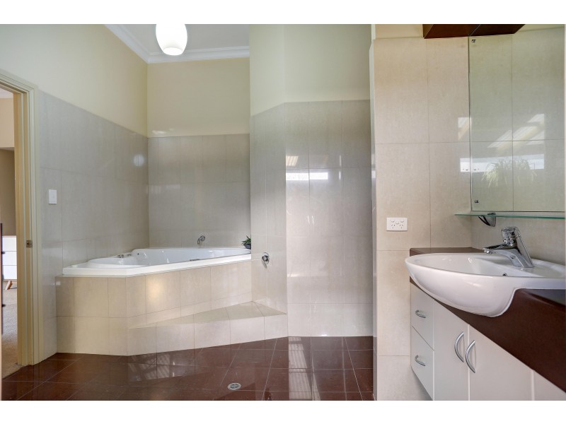 12 New West Road, Port Lincoln SA 5606