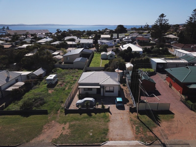33 Cardiff Road, Port Lincoln SA 5606